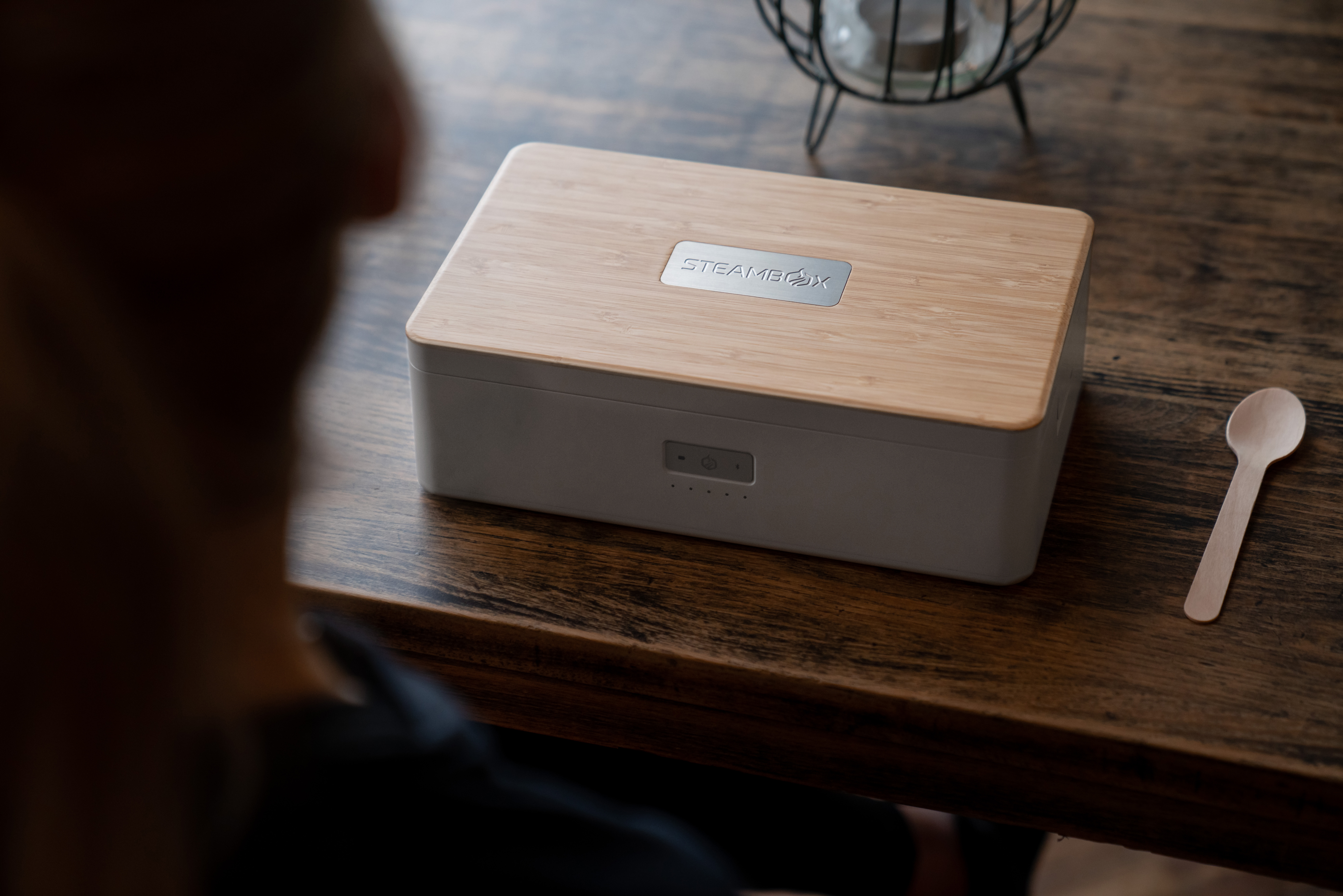 Steambox Revolutionising the way we eat with an electronic steam lunchbox